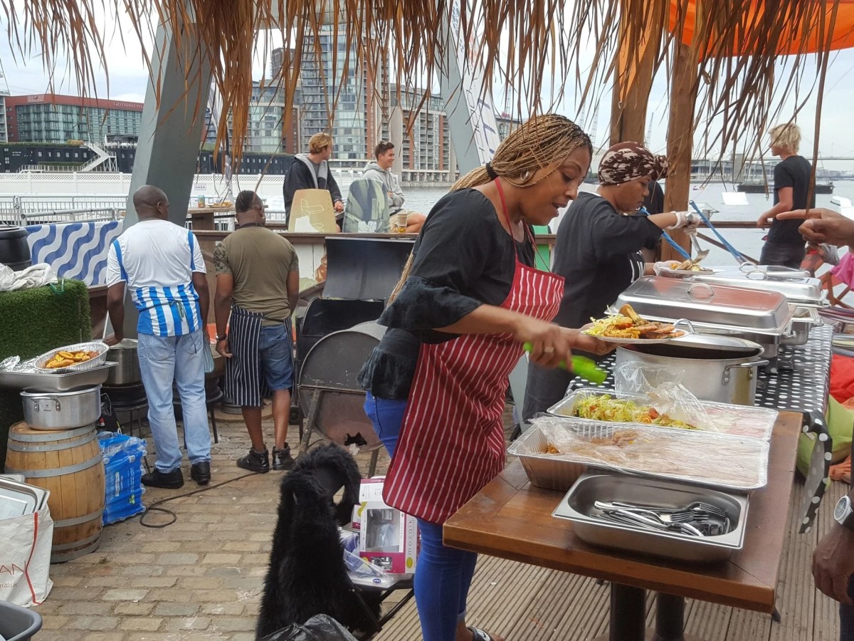 Berny's Beach bar_img